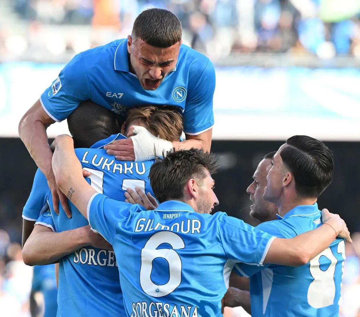 开云体育入口-风云突变俄克拉荷马雷霆关键时刻远射贴柱；意甲版图或变；震撼外界；球队文化再被提及(俄克拉荷马州立大学qs排名)