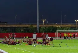 曼城33扳平新月