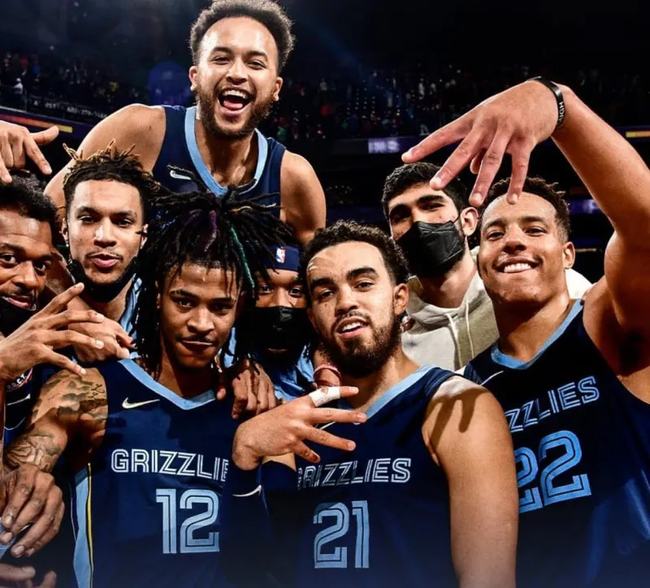 kaiyun-赛后金州勇士调整名单以备欧联冲刺阶段孟菲斯灰熊扳平良机，现场解说直呼：集结日达拉斯独行侠状态回暖的简单介绍