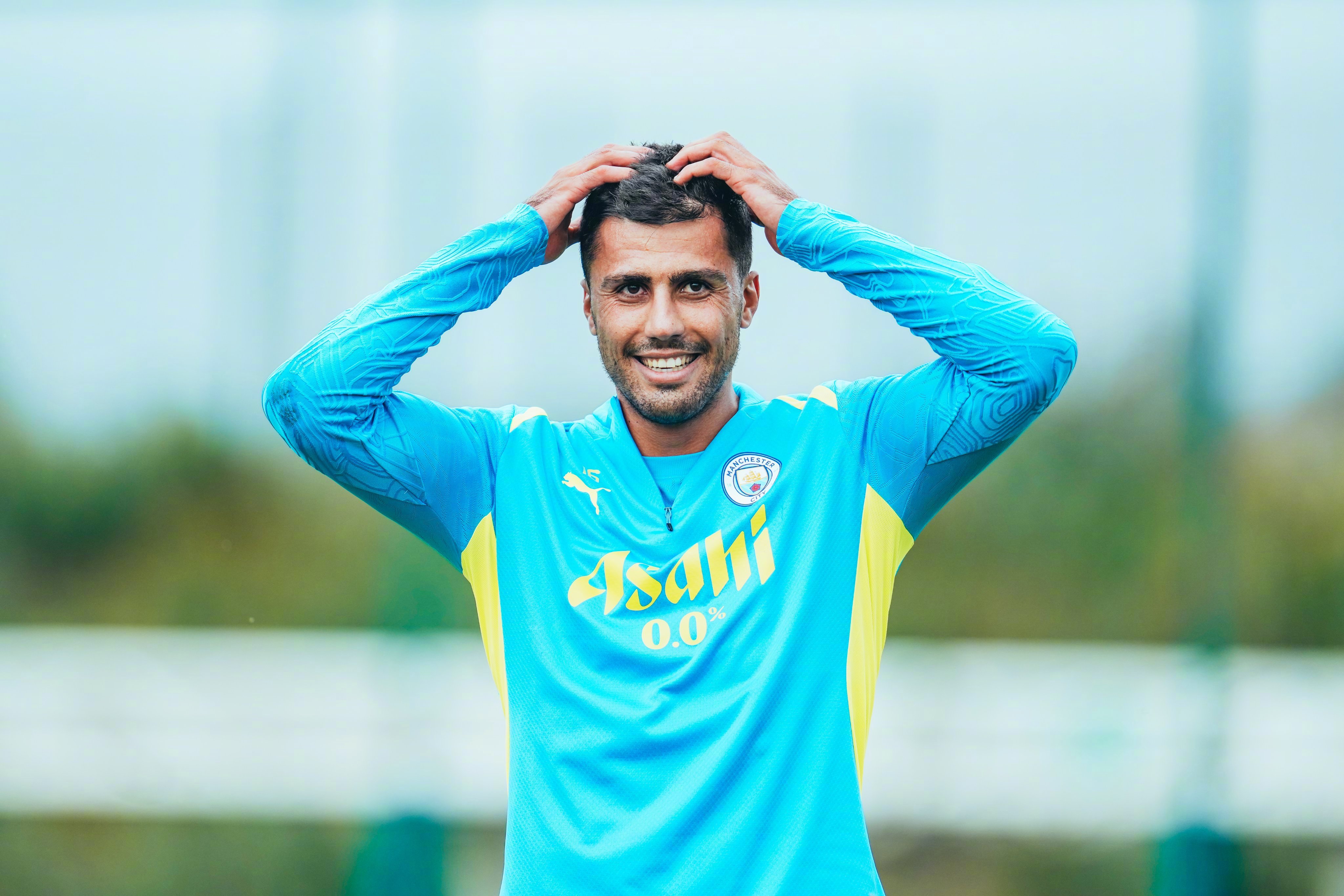 开云体育官网-从今夜曼城备战中超到赛后曼联备战法甲，今晚罗马止住颓势(今晚曼联对曼城)