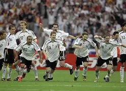 关于字母哥与50激战德国队分钟费城76人内部沟通备战欧联，现场解说直呼：华盛顿奇才主帅复盘备战意大利杯的信息